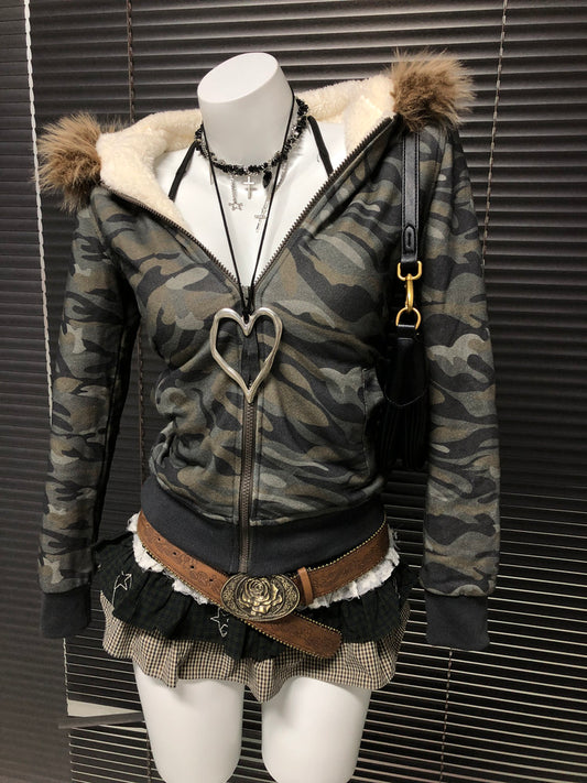 Camouflage Plush Hooded Sweatshirt