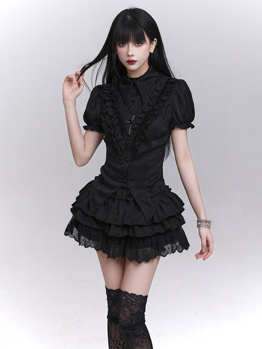 Short-sleeved blouse
