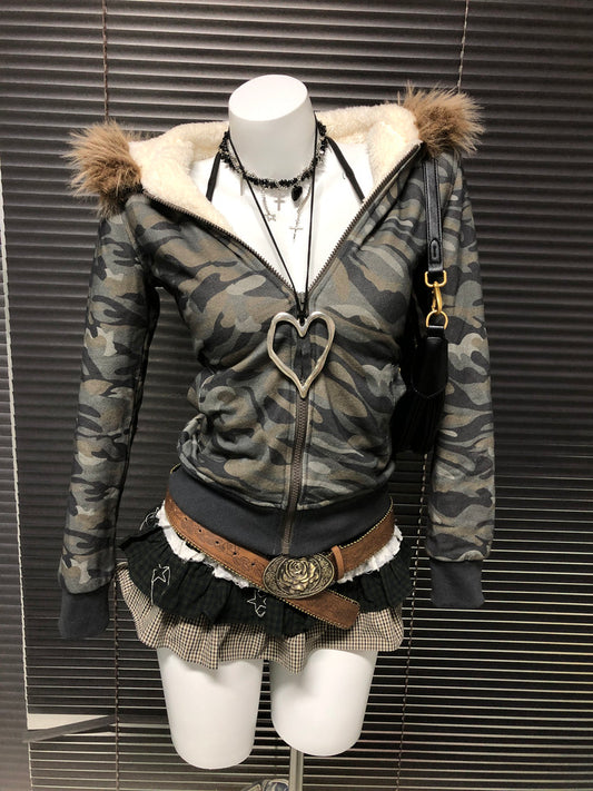 Camouflage Plush Hooded Sweatshirt