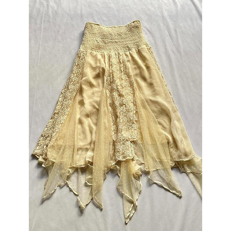 Yellow tulle skirt with lace trim, elastic waistband, and irregular swing hem