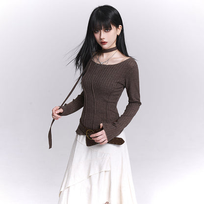 Brown slim long-sleeve fitted inner top with round neckline and vertical seam details